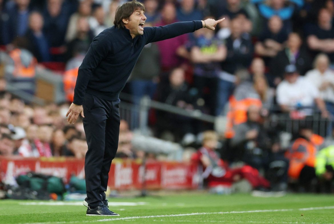 Conte eyes 8th summer signing at Spurs