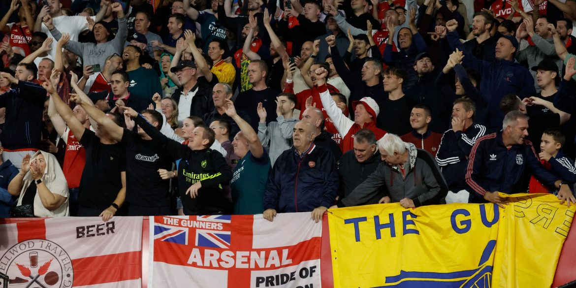 Star's agents fume over rejected Arsenal bid amid "constant contact"